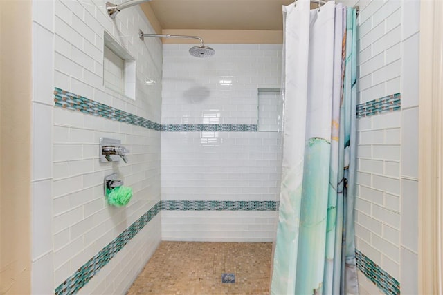 2803 Hidden Prairie Way, Edmond, OK 73013 - bathroom featuring a tile shower