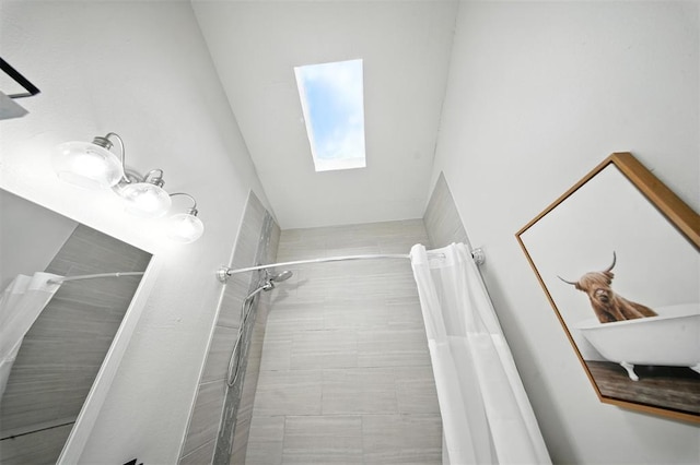 1530 NW 32nd St, Oklahoma City, OK 73118 - full bathroom with a skylight and tiled shower