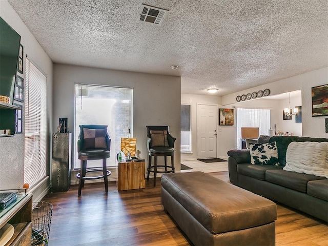 2529 W Hefner Rd, Oklahoma City, OK 73120 - photo 8