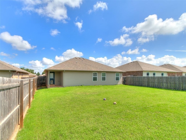 11104 NW 99th St, Yukon, OK 73099 - back of property with a fenced backyard
