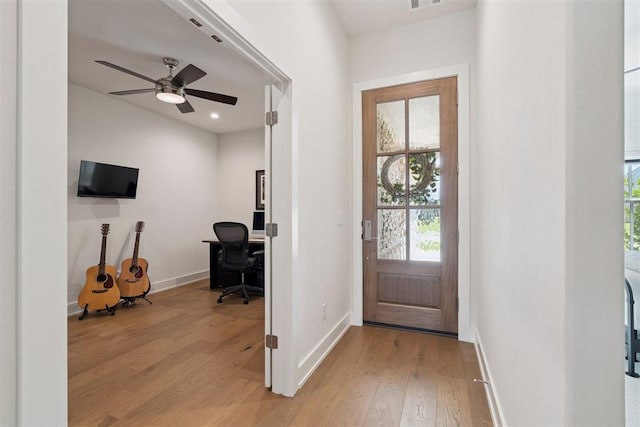 209 Pont Neuf Ct, Edmond, OK 73034 - foyer featuring light wood-style floors, healthy amount of natural light, a ceiling fan, and recessed lighting