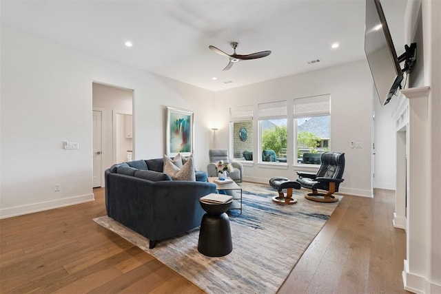 209 Pont Neuf Ct, Edmond, OK 73034 - living area featuring a ceiling fan, hardwood / wood-style floors, and recessed lighting