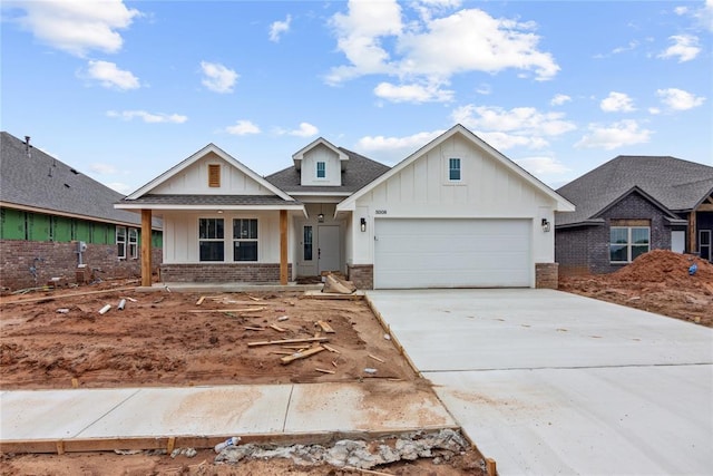 5008 Misty Wood Ln, Mustang, OK 73064 - photo 1