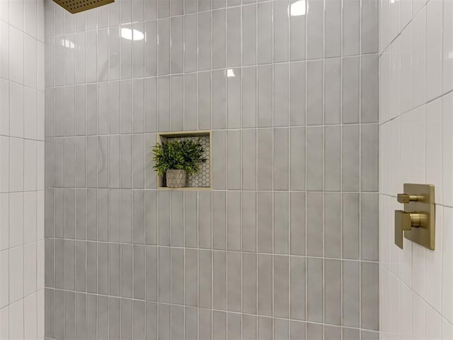 5412 Cloverlawn Dr, Oklahoma City, OK 73135 - bathroom view of tiled shower