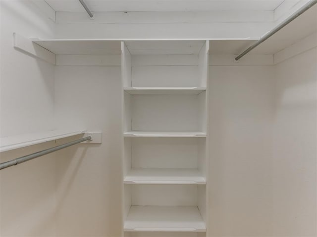 5412 Cloverlawn Dr, Oklahoma City, OK 73135 - view of spacious closet