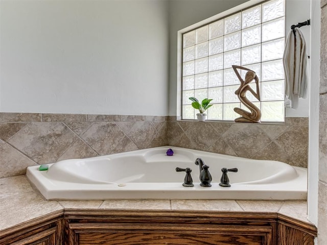 559 Silver Tree Cir, Choctaw, OK 73020 - full bathroom with a garden tub