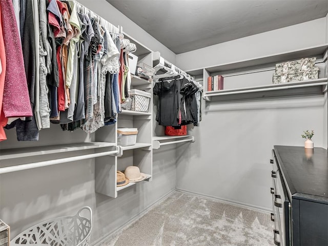 10824 NW 32nd Ter, Yukon, OK 73099 - spacious closet with carpet flooring