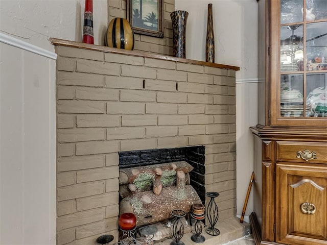 1200 Kingston Dr, Yukon, OK 73099 - detailed view of a fireplace