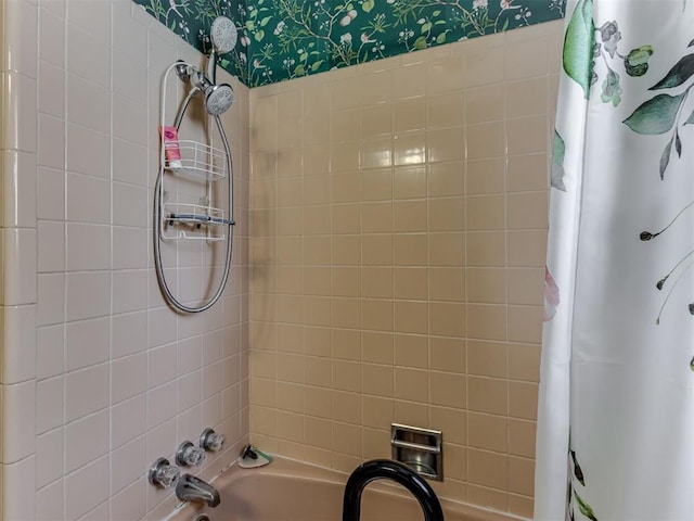 1200 Kingston Dr, Yukon, OK 73099 - full bath with wallpapered walls and shower / tub combo