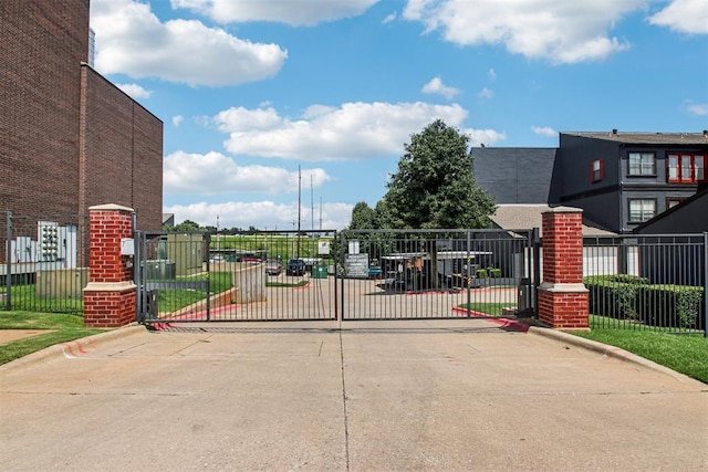 444 N Central Ave Unit 204, Oklahoma City, OK 73104 - view of gate
