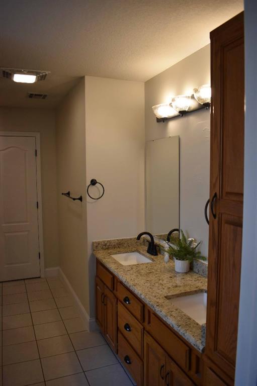 415 Okarche, Enid, OK 73701 - photo 14