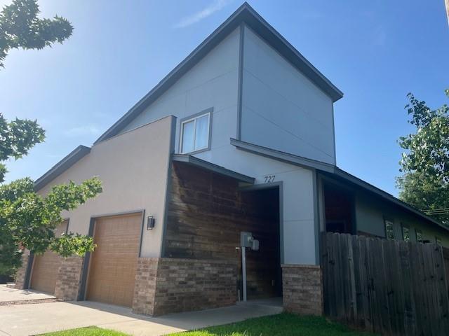 727 NE 5th St, Oklahoma City, OK 73104 - photo 1