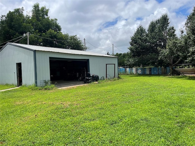 view of detached garage