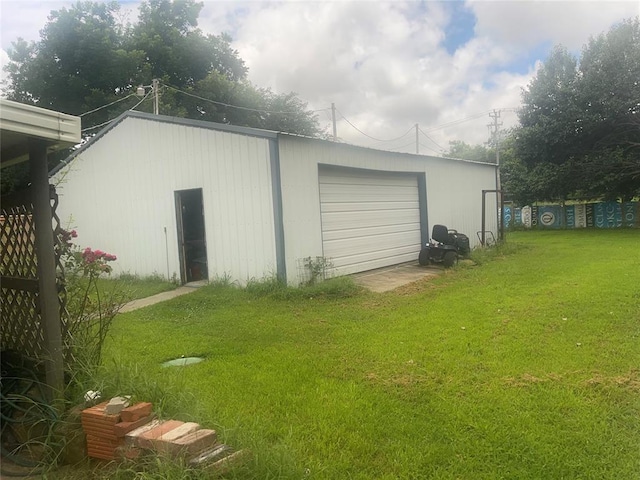 view of detached garage