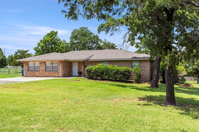 901 E Covell Rd, Edmond, OK 73034 - single story home featuring brick siding