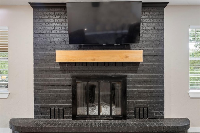 901 E Covell Rd, Edmond, OK 73034 - detailed view of a fireplace