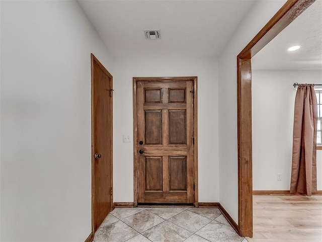 4325 NW 44th St, Oklahoma City, OK 73112 - entrance foyer featuring baseboards and recessed lighting