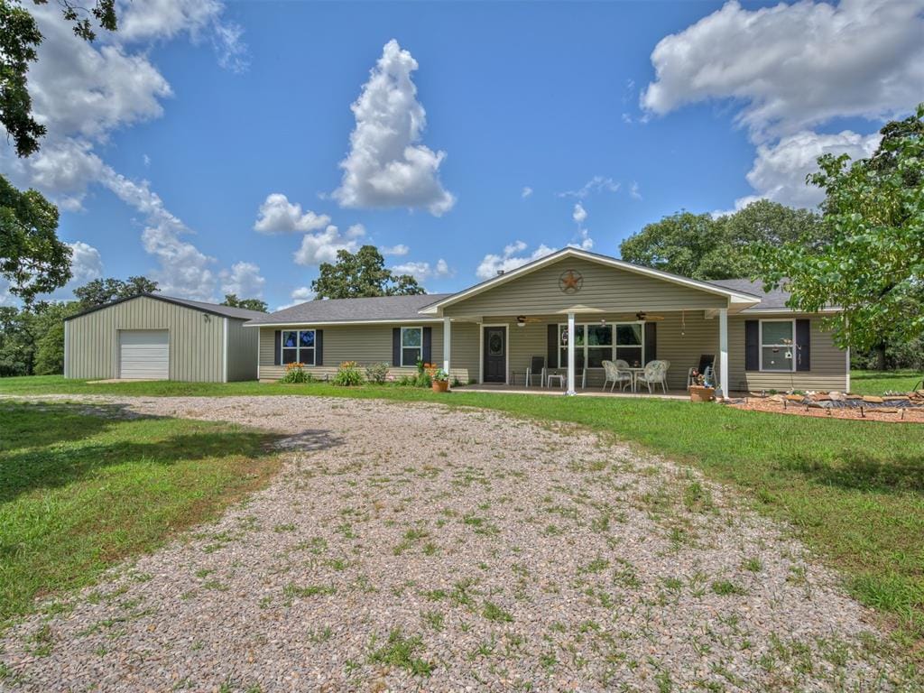 29630 Parkwood Rd, Mcloud, OK 74857 - photo 1