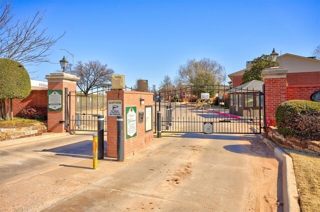 4400 Hemingway Dr Unit 259, Oklahoma City, OK 73118 - view of gate