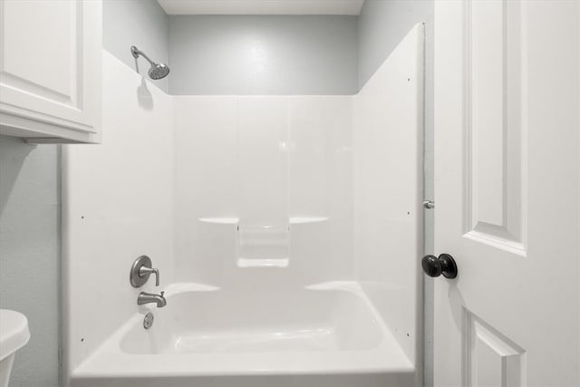 541 SW 154th Ct, Oklahoma City, OK 73170 - full bathroom featuring toilet and tub / shower combination