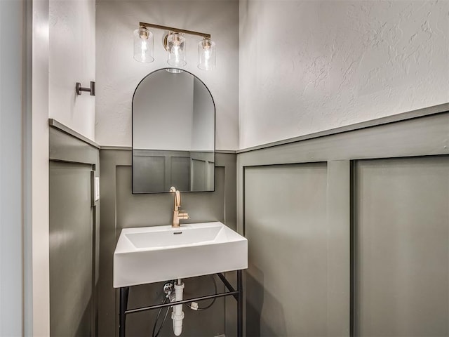 7290 NE Hawk Dr, Piedmont, OK 73078 - bathroom with a sink