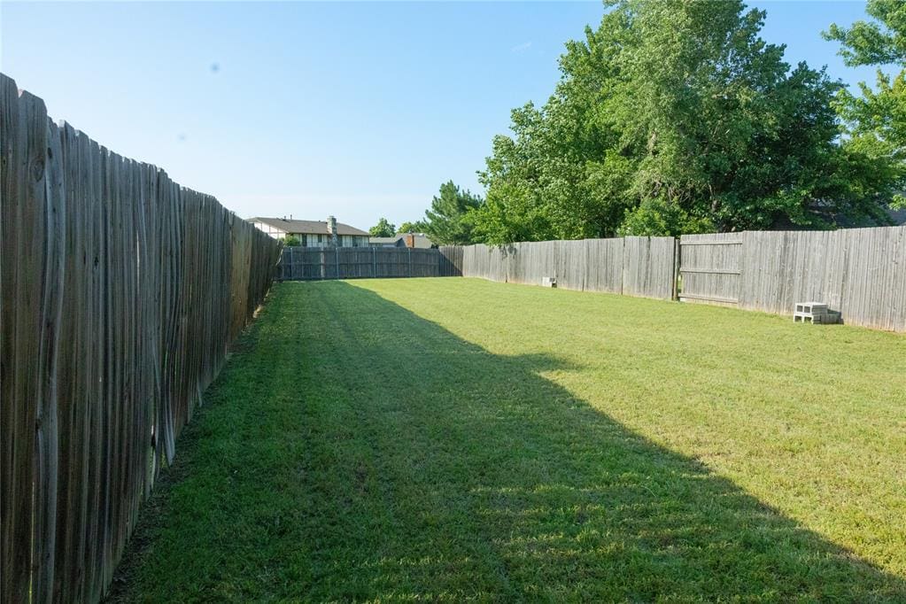 6701 W Britton St, Oklahoma City, OK 73132 - view of fenced backyard