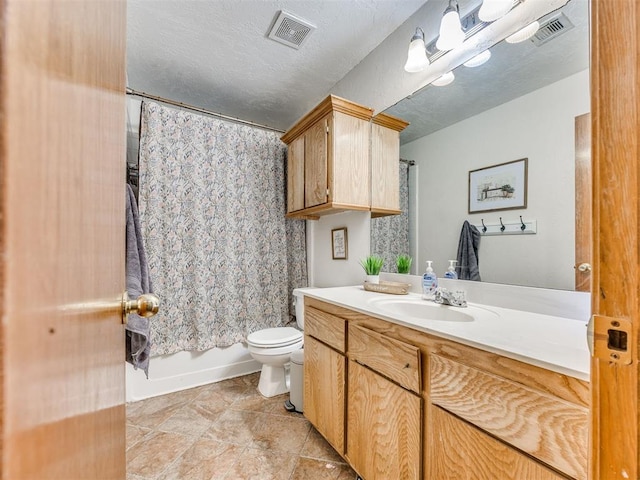12320 NW 4th St, Yukon, OK 73099 - bathroom with vanity, shower / bath combo with shower curtain, and tile patterned floors