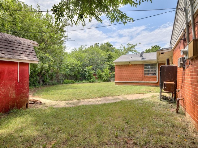 2400 NW 111th St, Oklahoma City, OK 73120 - view of green lawn