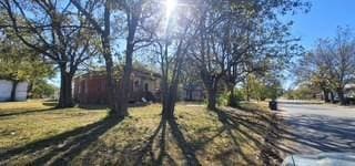 129 S Ocheese Ave, Wewoka, OK 74884 - photo 3