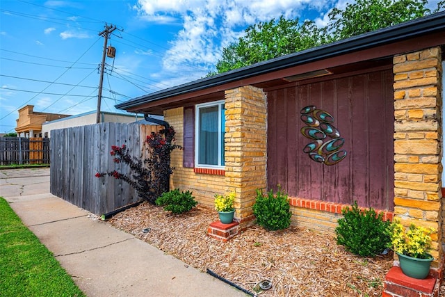 2100 Barclay Rd, Oklahoma City, OK 73120 - view of side of home with brick siding