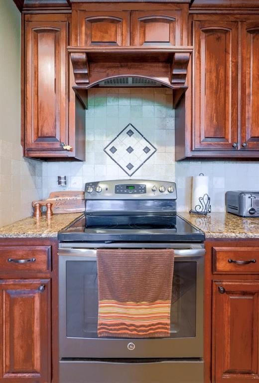 38604 Collina Dr, Shawnee, OK 74804 - photo 13