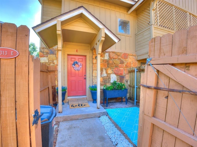 14313 N Pennsylvania Ave Unit 7E, Oklahoma City, OK 73134 - entrance to property featuring stone siding