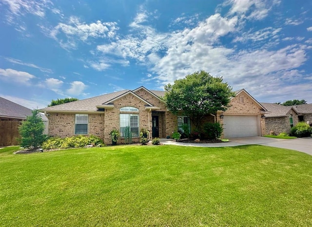 904 Sheryl Ln, Altus, OK 73521 - photo 1