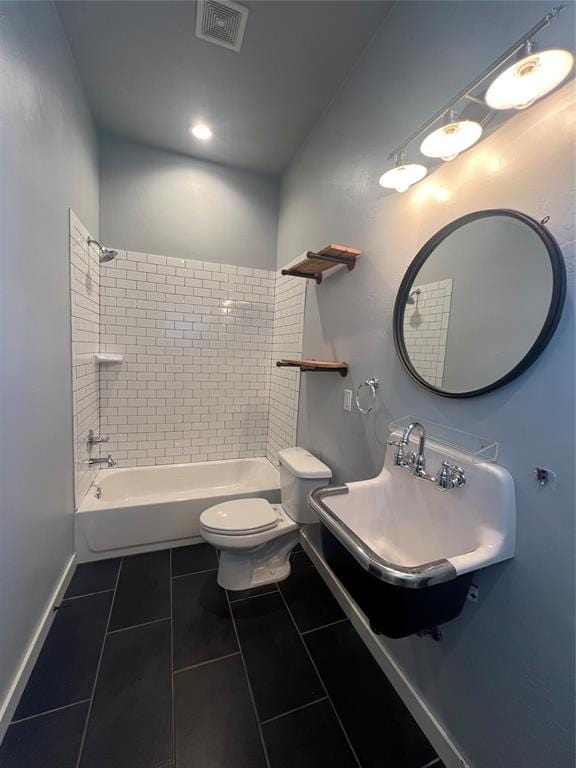 17566 N County Road 3190, Pauls Valley, OK 73075 - full bath with tile patterned flooring and shower / washtub combination