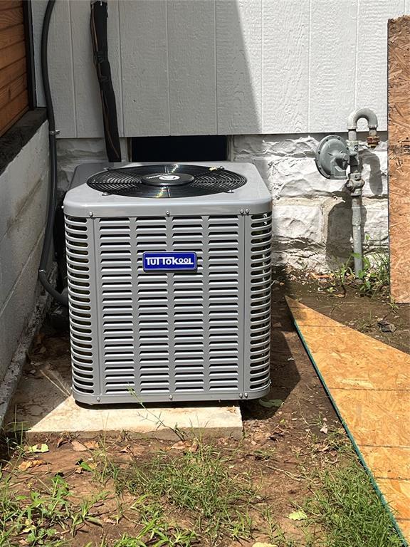 2416 S Shartel Ave, Oklahoma City, OK 73109 - exterior view of a cooling unit