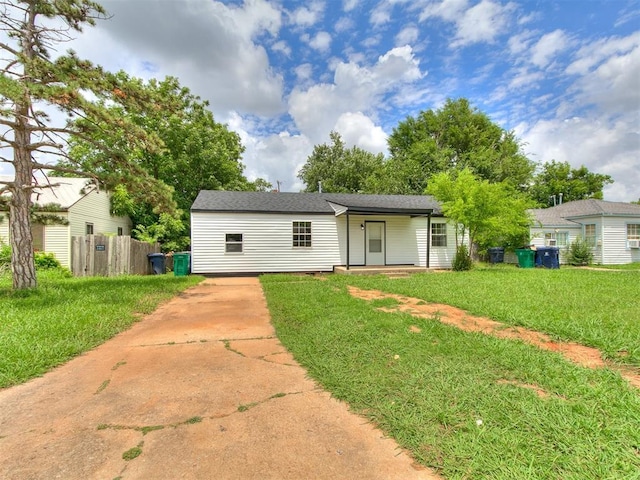 1513 Rancho Dr, Oklahoma City, OK 73119 - view of front of property featuring driveway