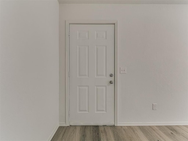 1513 Rancho Dr, Oklahoma City, OK 73119 - unfurnished room featuring wood finished floors and baseboards