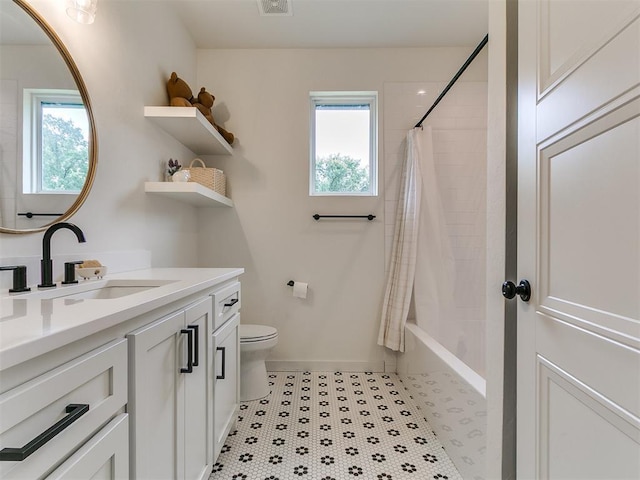 11275 S Henney Rd, Meridian, OK 73058 - full bathroom featuring vanity and shower / tub combo