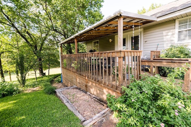 207 S Mcclure Ave, Pauls Valley, OK 73075 - view of wooden terrace