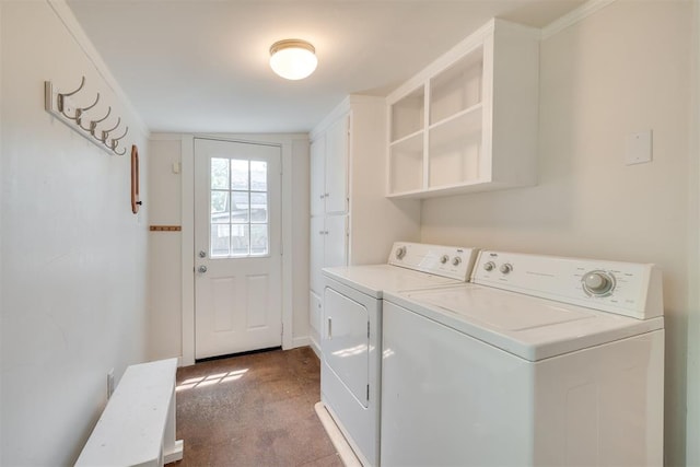 615 NW 26th St, Oklahoma City, OK 73103 - laundry room featuring separate washer and dryer