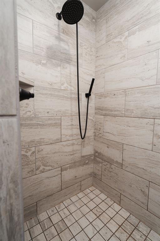 8317 Poplar Dr, Edmond, OK 73034 - full bath with tiled shower