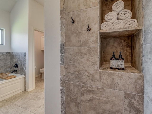 1470 Auburn Cir, Piedmont, OK 73078 - full bath featuring toilet and a garden tub