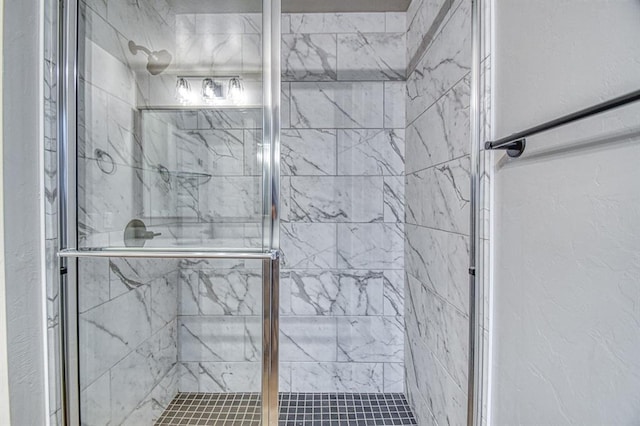6413 SE 84th St, Oklahoma City, OK 73135 - full bath featuring a shower stall