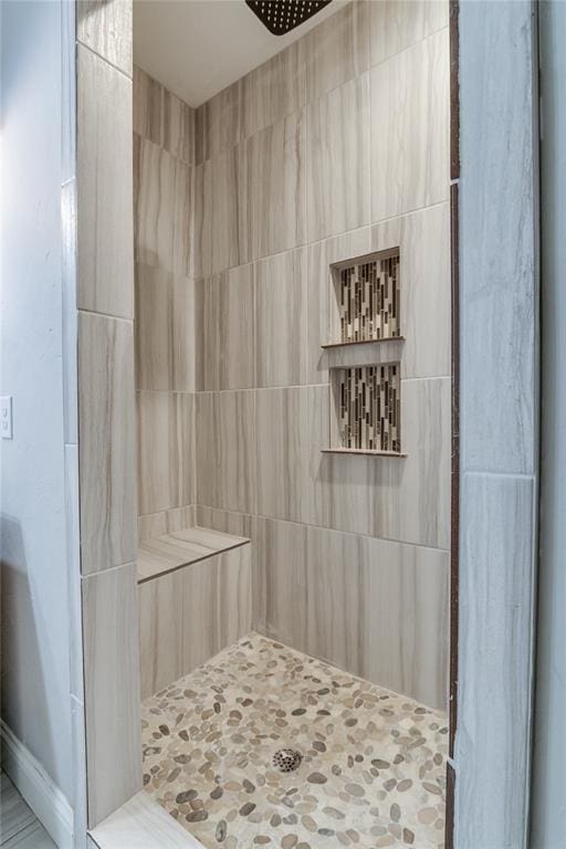1800 NW 38th St, Oklahoma City, OK 73118 - full bathroom with a tile shower