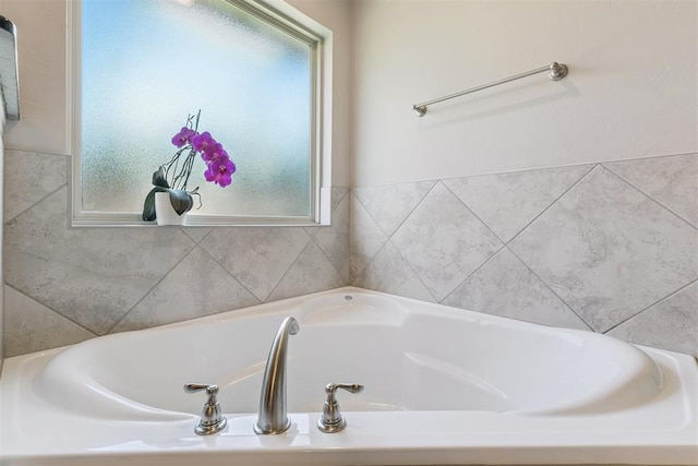 8040 Sweetgum St, Edmond, OK 73034 - full bathroom with a bath