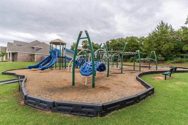 8040 Sweetgum St, Edmond, OK 73034 - community play area with a lawn