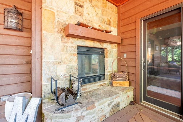 39 E Shore Dr, Arcadia, OK 73007 - detailed view of stone siding