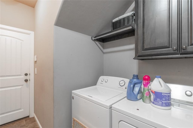 9409 NW 91st St, Yukon, OK 73099 - washroom with washing machine and clothes dryer and baseboards
