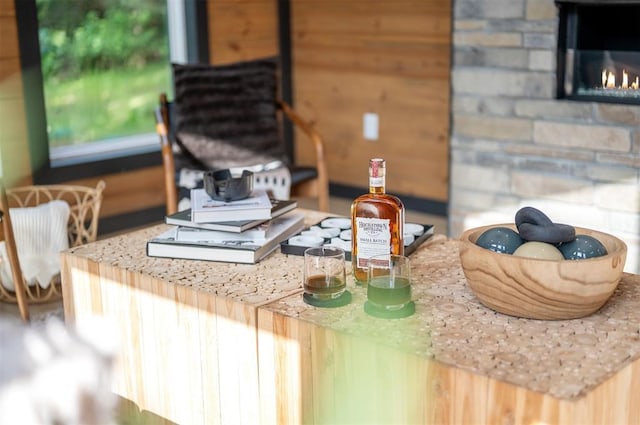 105 S Spruce Trl, Broken Bow, OK 74728 - detailed view of a glass covered fireplace