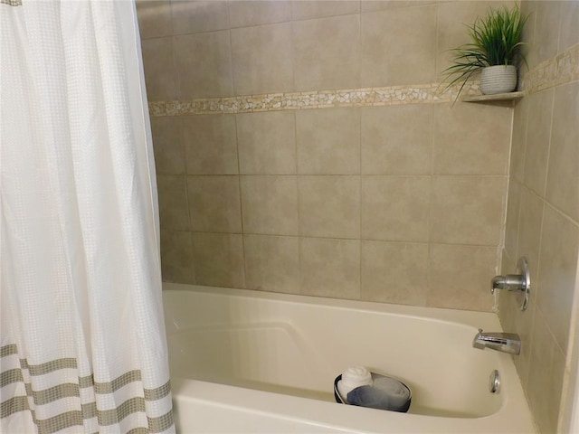 6036 SE 66th St, Oklahoma City, OK 73135 - bathroom with shower / bath combination with curtain